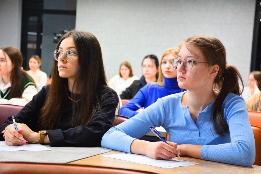 Публичная лекция пройдет в Алтайском филиале Президентской академии .
