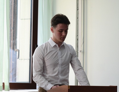 Студент Алтайского филиала РАНХиГС представил доклад об ИИ в госуправлении на конференции в Москве.