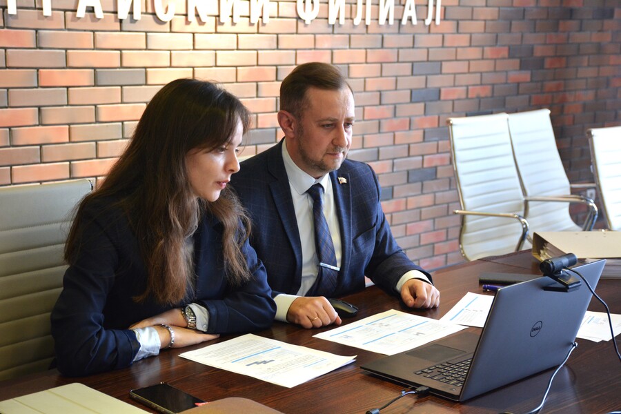 Представители Алтайского филиала Президентской академии презентовали проект на деловой программе форума «Сильные идеи для нового времени».