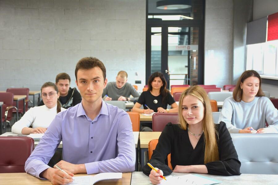 Магистратура по направлению «Экономика» – ключ к успешной карьере: опыт выпускников!.