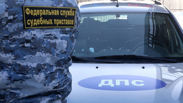 20 автомобилей должников арестовано во время рейда судебных приставов и ГИБДД в Барнауле.