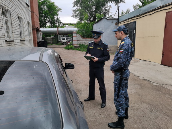 Рубцовчанин оплатил  задолженность по алиментам только после ареста авто.