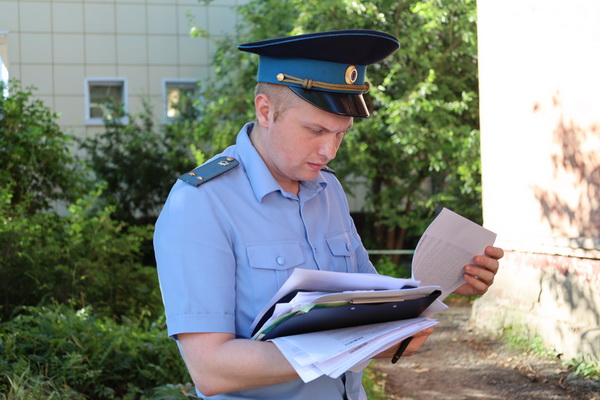 Почти 2 тысячи должников в Алтайском крае лишены права управления транспортом.