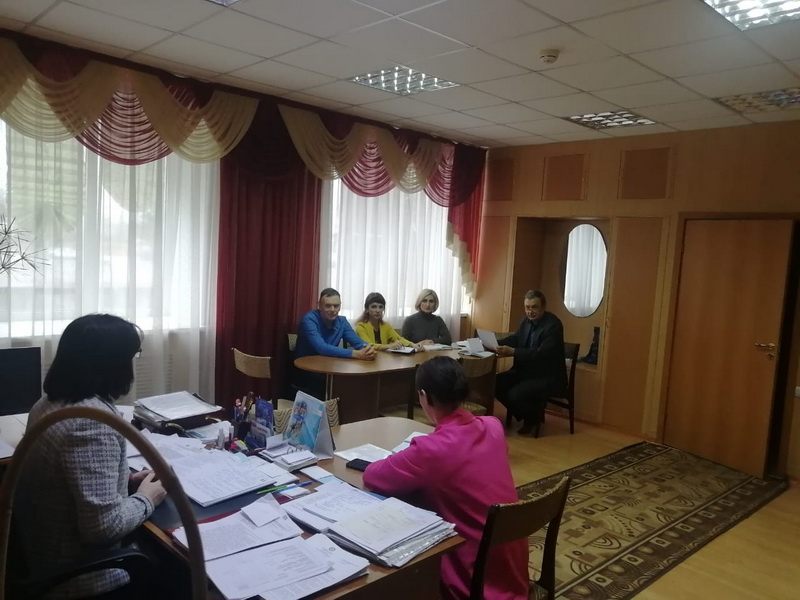26 октября 2023 года в Администрации Ребрихинского района прошло заседание рабочей группы по оказанию помощи участникам специальной военной операции и их семьям.