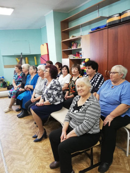 Марафон душевных мероприятий для представителей старшего поколения продолжается в Ребрихинском районе. Марафон душевных мероприятий для представителей старшего поколения продолжается в Ребрихинском районе.
