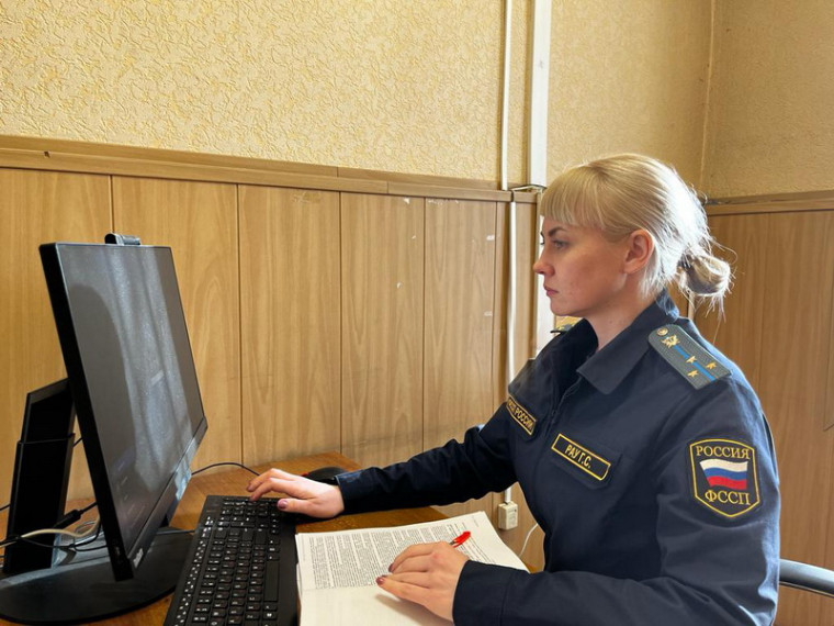 В Барнауле алиментщик получил 50 часов обязательных работ. В Барнауле алиментщик получил 50 часов обязательных работ.